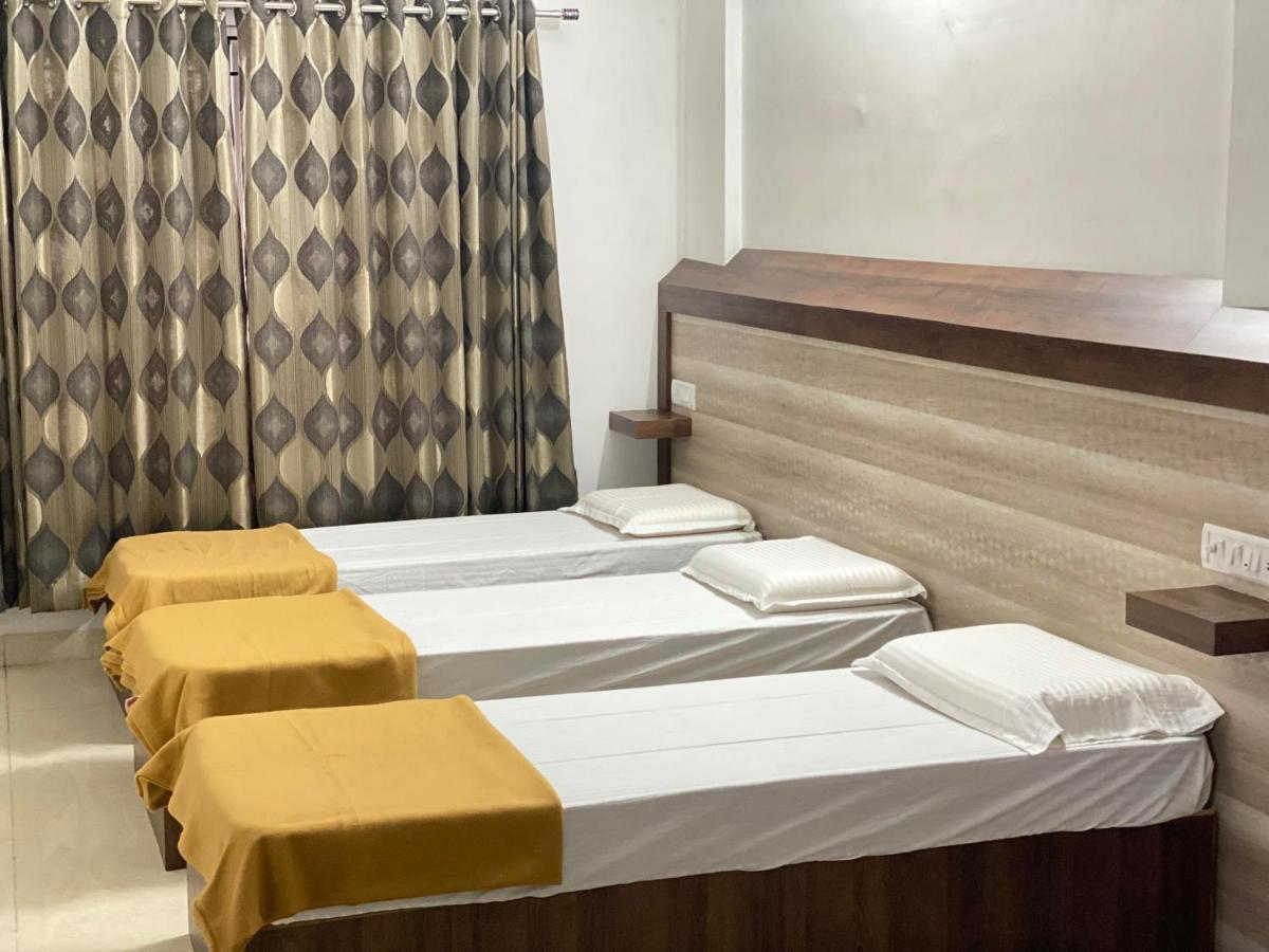 B Six Hotel Бангалор Экстерьер фото