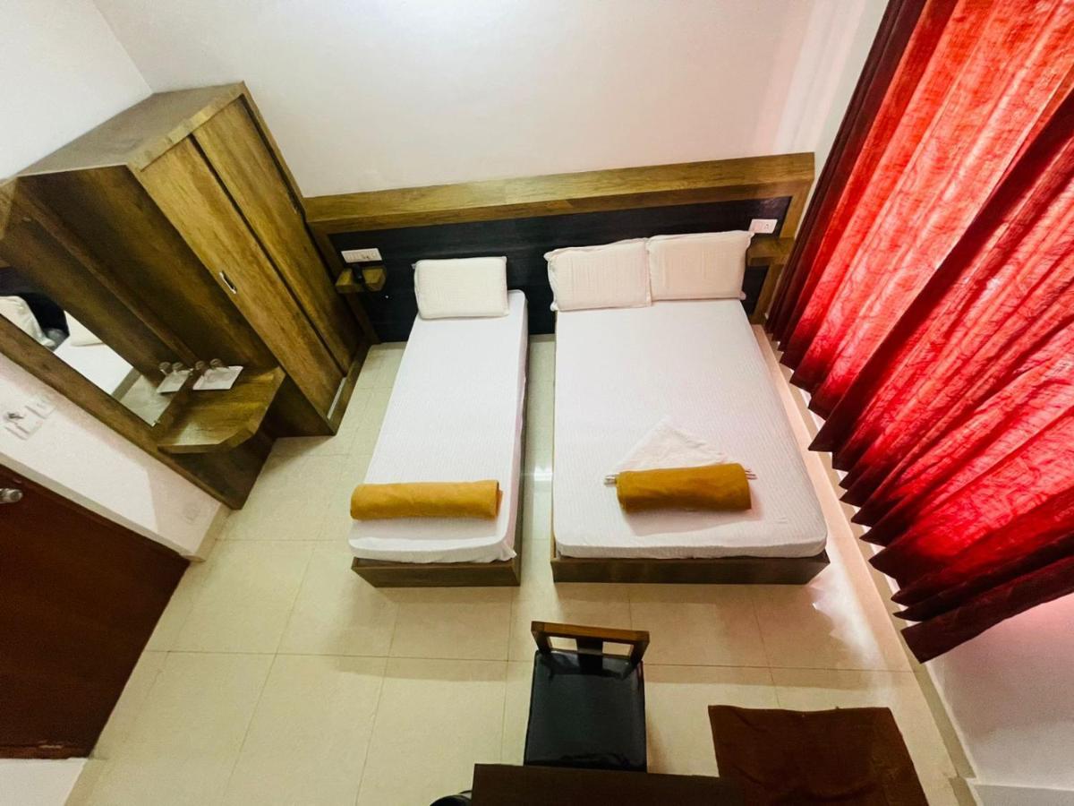 B Six Hotel Бангалор Экстерьер фото
