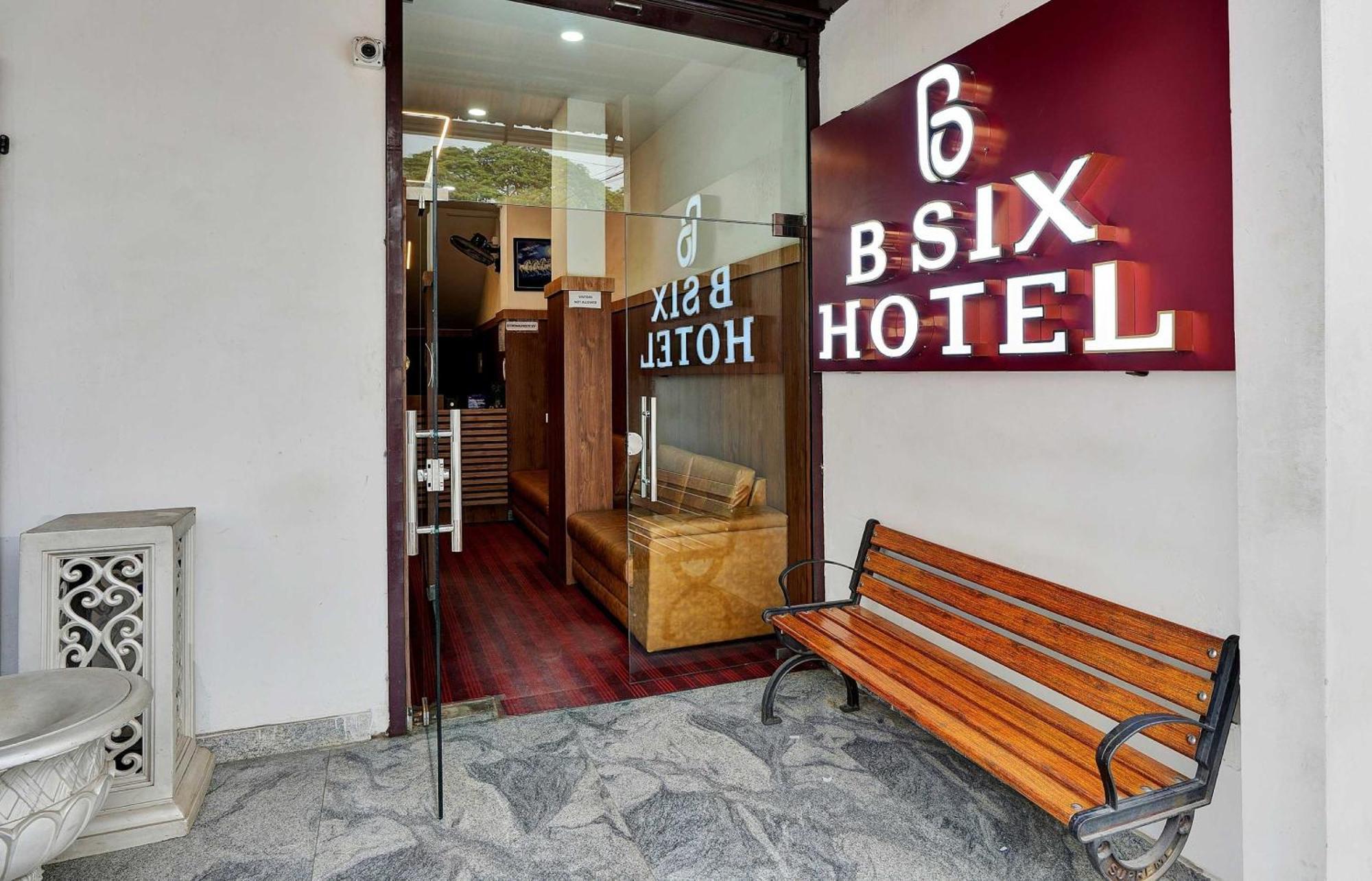 B Six Hotel Бангалор Экстерьер фото